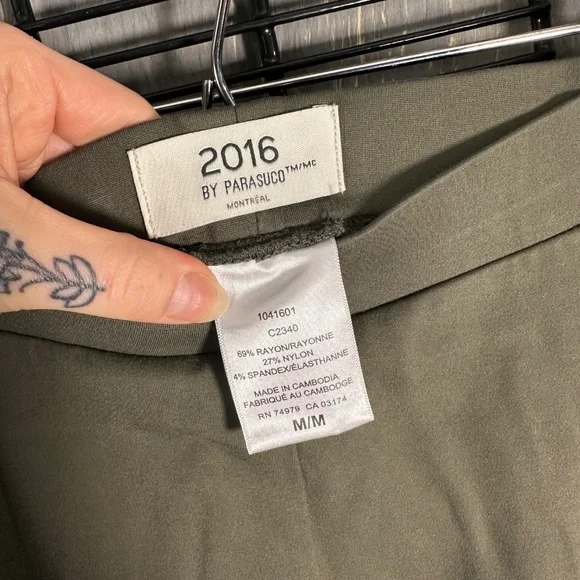 Legging Style pants - Picture 4 of 10